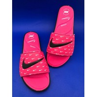 Chinelo Slide Confort Nike pink símbolo preto - Slides 